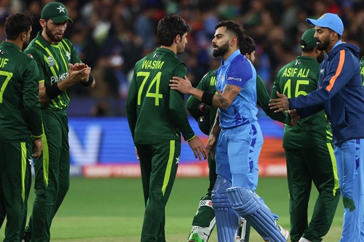 চ্যাম্পিয়ন্স ট্রফি ইস্যুতে অনড় পাকিস্তান, ঝুলে থাকল ভারতের অংশগ্রহণ