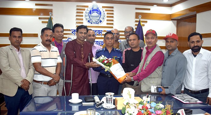 মানিকগঞ্জে সম্পাদক পরিষদের সাথে পুলিশ সুপারের মতবিনিময়