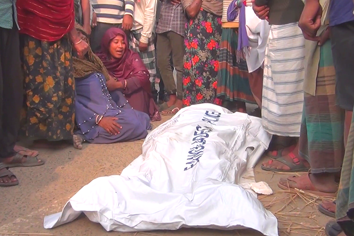 সড়ক দুর্ঘটনায় দুই বন্ধুর মৃত্যু