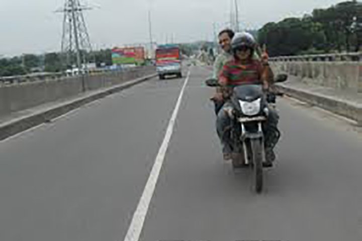 রাজধানীতে মোটরসাইকেল চলাচলে ডিএমপির কড়া নির্দেশনা