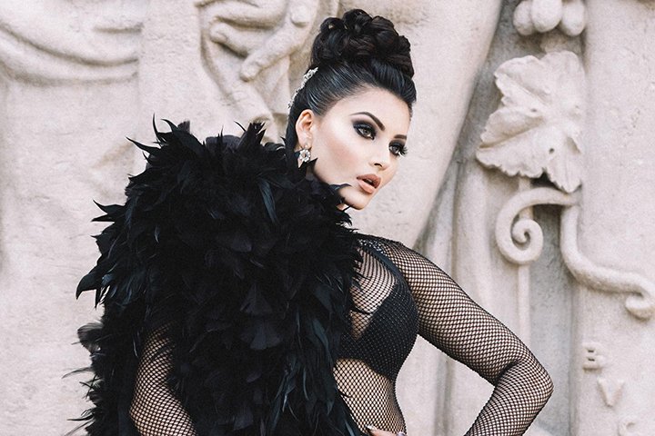 বিয়ে স্থগিত রাখার কারণ জানালেন উর্বশী