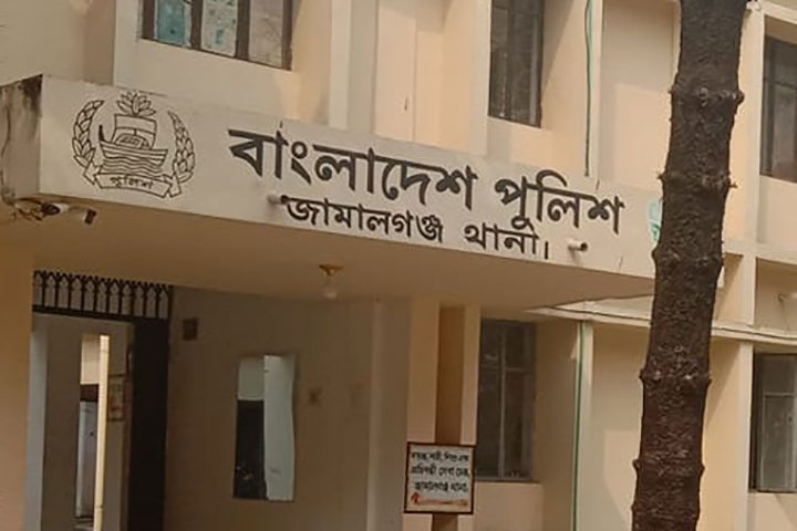 চিন্ময় দাসের মুক্তি চেয়ে ফেসবুকে পোস্ট, ছেলেকে পুলিশে দিলেন বাবা