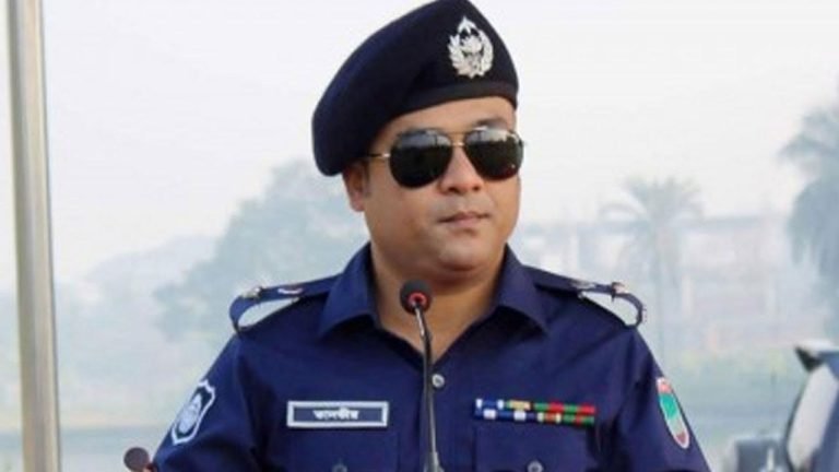 হত্যা মামলায় কুষ্টিয়ার সাবেক এসপি গ্রেফতার