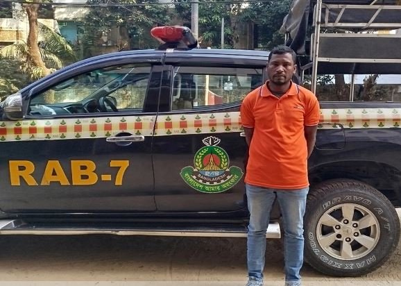 ১০ বছরের সাজাপ্রাপ্ত আসামিকে ২১ বছর পর গ্রেপ্তার