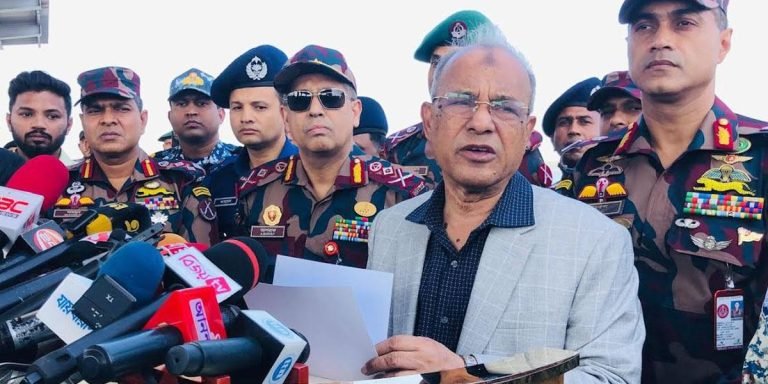 মায়ানমারের উভয়পক্ষের সঙ্গে বাংলাদেশের যোগাযোগ রয়েছে: স্বরাষ্ট্র উপদেষ্টা