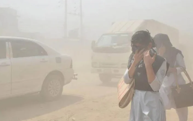 আজ বিশ্বের সবচেয়ে দূষিত শহর ঢাকা