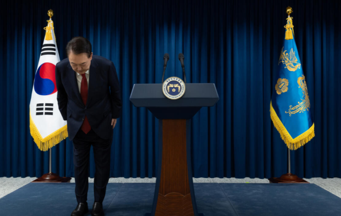 জাতির কাছে ক্ষমা চাইলেন দক্ষিণ কোরিয়ার প্রেসিডেন্ট