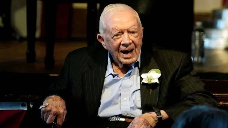 সাবেক মার্কিন প্রেসিডেন্ট জিমি কার্টার মারা গেছেন