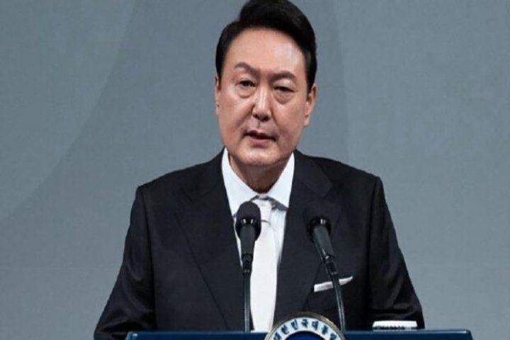 দক্ষিণ কোরিয়ায় সামরিক আইন জারি করলেন প্রেসিডেন্ট ইউন সুক-ইওল