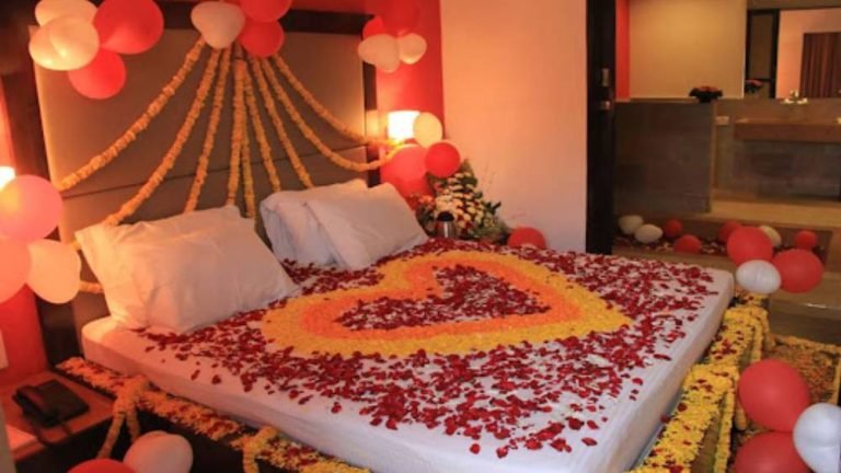 ফুলশয্যার আগে দেনমোহর নিয়ে পালালেন যুব মহিলা লীগ নেত্রী