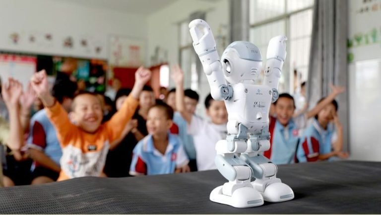 প্রাথমিক পাঠ্যক্রমে এআই অন্তর্ভুক্ত করার সিদ্ধান্ত চীনের