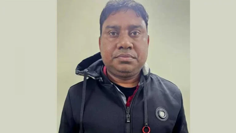 পলাতক ওসিকে গ্রেপ্তারে সারাদেশে রেড অ্যালার্ট জারি