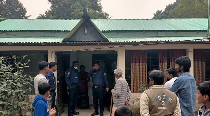 শ্রীপুরে শিক্ষিকার বাড়ীতে ডাকাতি, টাকা-স্বর্ণালংকার লুট