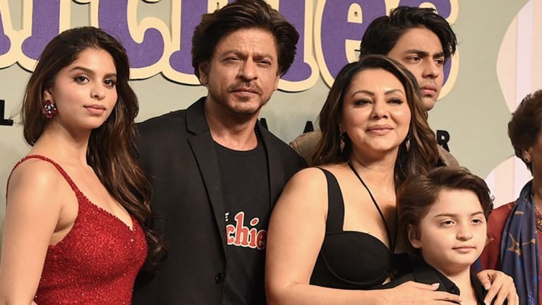 পরিবার নিয়ে ভাড়া বাড়িতে উঠছেন শাহরুখ! জানা গেল পেছনের কারণ