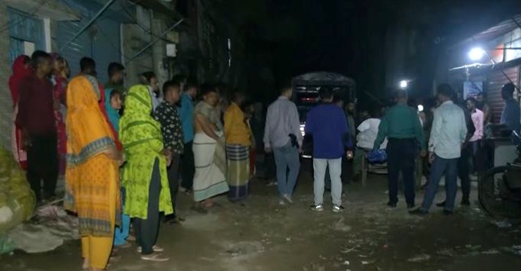 মধ্যরাতে মোহাম্মদপুরে যৌথবাহিনীর অভিযান, নিহত ২