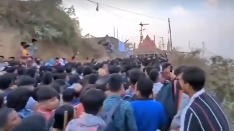 সীতাকুণ্ডে শিবচতুর্দশী মেলায় পদদলিত হয়ে দুইজনের মৃত্যু