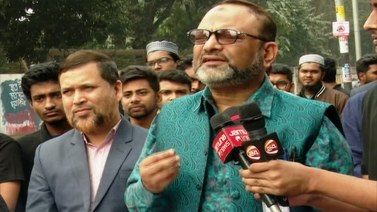 বিভেদ-বিভক্তি ভুলিয়ে ভাষাই সবাইকে ঐক্যবদ্ধ রাখতে পারে: ঢাবি উপাচার্য