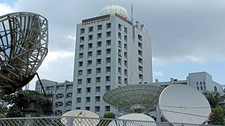 আসছে বজ্রবৃষ্টি, পড়তে পারে শিলা