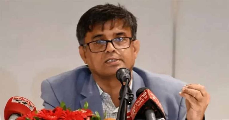 শেখ হাসিনার অন্যায়-অত্যাচারের তথ্য সংগ্রহে থাকা উচিত