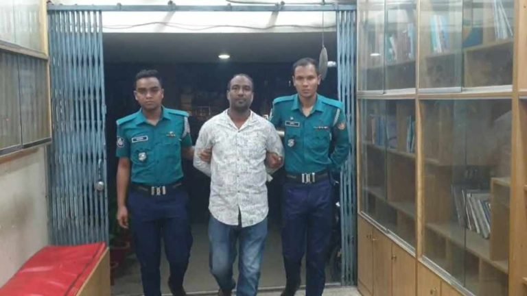 রংপুর মহানগর স্বেচ্ছাসেবক লীগ নেতা গ্রেফতার