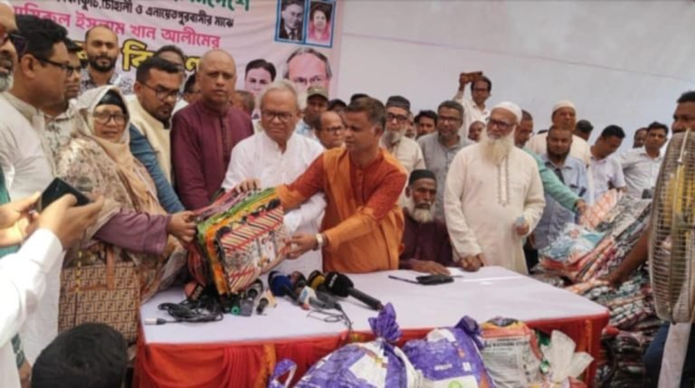 অন্তর্বর্তী সরকার সংস্কার ও বিচারের কথা বলে কেবল সময় ক্ষেপণ করছে: রুহুল কবির রিজভী