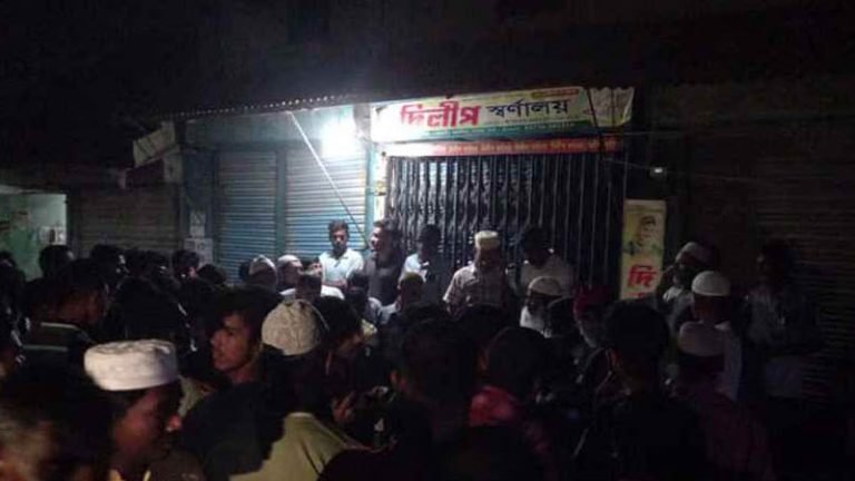 ককটেল বিস্ফোরণের পর স্বর্ণের দোকানে ডাকাতি, ব্যবসায়ী নিহত