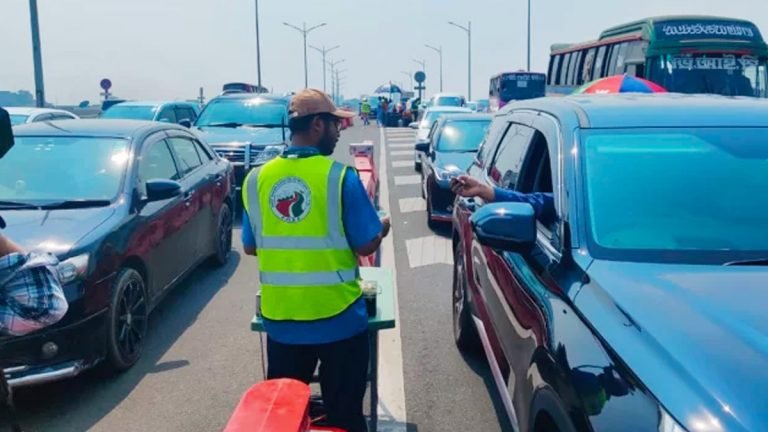 ম্যানুয়াল পদ্ধতিতে টোল আদায়, এলিভেটেড এক্সপ্রেসওয়েতে ভোগান্তি
