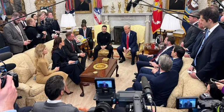 ট্রাম্পের সঙ্গে বিতণ্ডা, বৈঠকস্থল ত্যাগ জেলেনস্কির