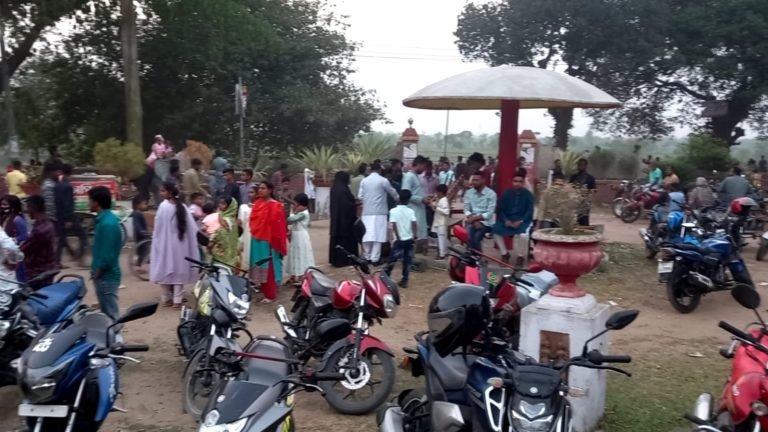 ঈদের পরে পঞ্চগড়ে বেড়েছে পর্যটকদের ভিড়, দর্শনীয় স্থানগুলো সংস্কারের দাবি