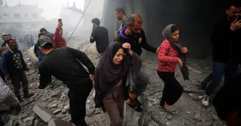 গাজায় অবিরাম বোমাবর্ষণ, নিহত অর্ধশত