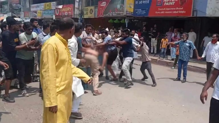 মুন্সিগঞ্জে বিএনপির শোভাযাত্রায় নেতাকর্মীদের সংঘর্ষ, আহত বেশ কয়েকজন