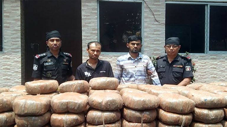 ভৈরবে ২শ’ ১১ কেজি গাঁজাসহ দুই মাদক কারবারি গ্রেফতার