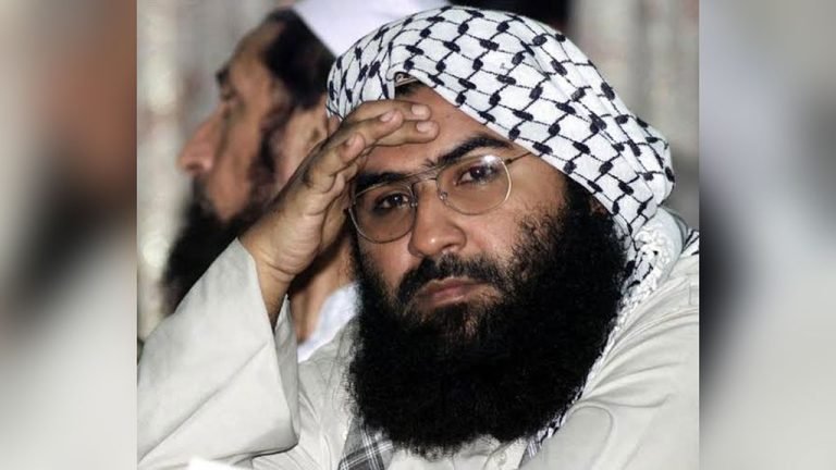 ভারতের হামলায় পাকিস্তানের সন্ত্রাসী সংগঠন জইশ-ই-মুহাম্মদের প্রধান মাসুদ আজহারসহ ১৪ জন নিহত