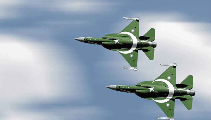 ১২৫ যুদ্ধবিমান নিয়ে পাকিস্তানের ঘণ্টাব্যাপী ডগ ফাইট