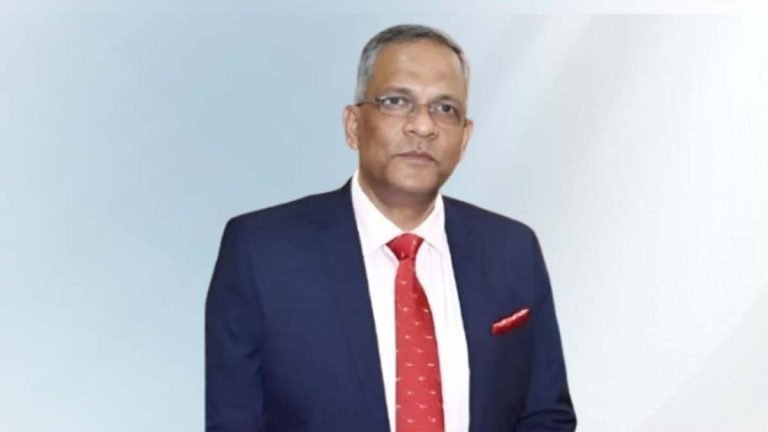 ডিজিএফআইয়ের সাবেক মহাপরিচালক মামুন খালেদসহ ৪ জনের দেশত্যাগে নিষেধাজ্ঞা