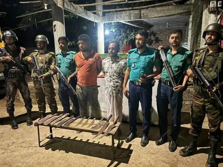 টঙ্গীতে ঝুট ব্যবসাকে কেন্দ্র করে সংঘর্ষ: দুই বিএনপি কর্মী গ্রেপ্তার