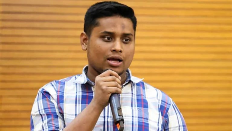 খুনি হাসিনার বিচার না করে কোথাও যেতে পারবে না সরকার