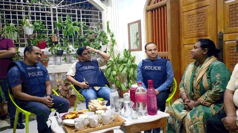 অবশেষে গ্রেফতার আইভী