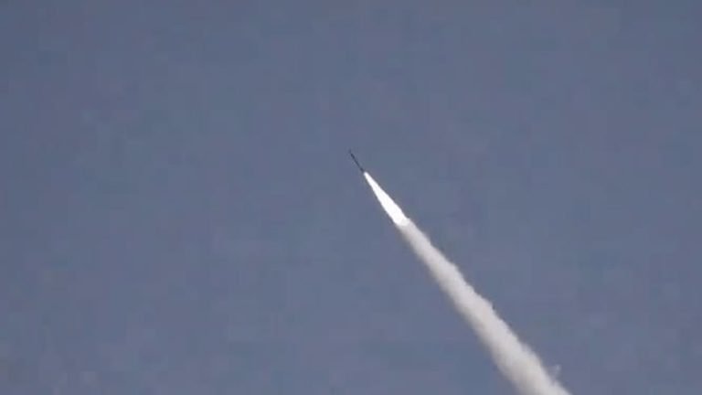 আবার ক্ষেপণাস্ত্রের সফল পরীক্ষা চালালো পাকিস্তান