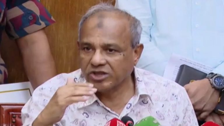 মামলা থাকায় নুসরাত ফারিয়াকে গ্রেফতার করা হয়েছে: স্বরাষ্ট্র উপদেষ্টা