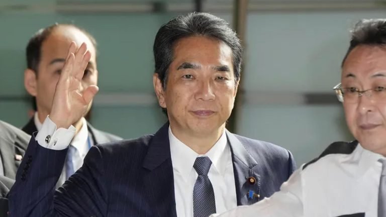 চাল কেনা নিয়ে অসঙ্গত মন্তব্যের জেরে অবশেষে পদত্যাগ করলেন জাপানের কৃষিমন্ত্রী