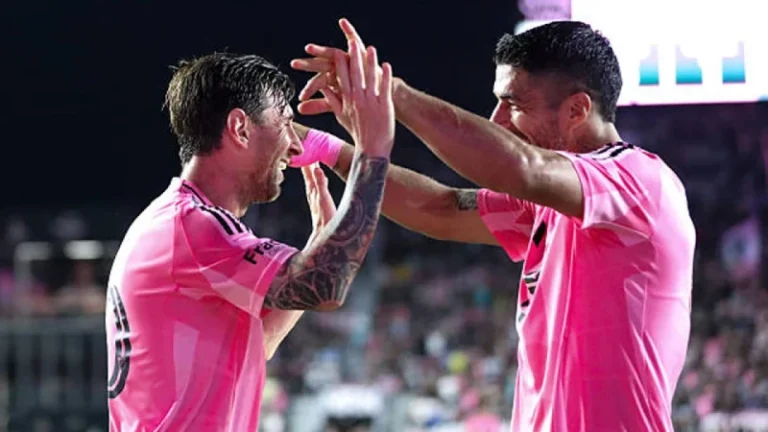 মেসি-সুয়ারেজের জোড়া গোলে জয়ে ফিরল মায়ামি