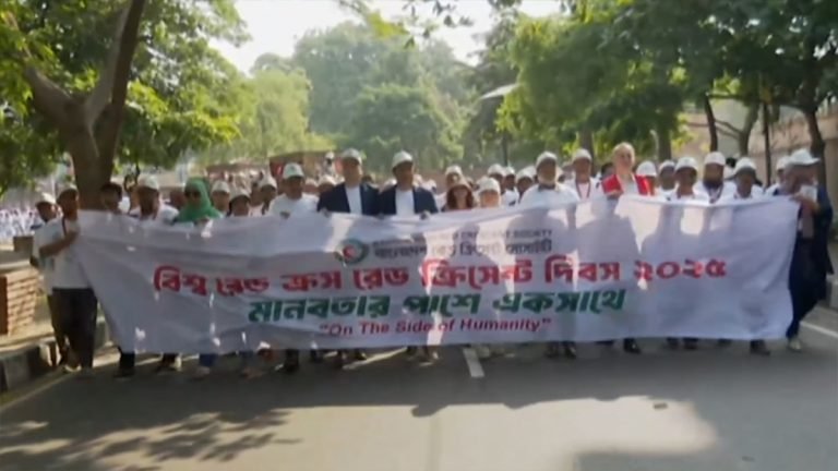 আজ আন্তর্জাতিক রেড ক্রিসেন্ট দিবস, মগবাজারে বর্ণাঢ্য র‍্যালি