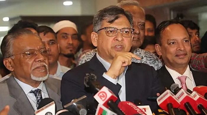 সব দল ডিসেম্বরের মধ্যে নির্বাচনের মতামত দিয়েছে: সালাহউদ্দিন আহমেদ