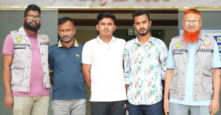 এক লাখ টাকার জাল নোটসহ গ্রেফতার ৩