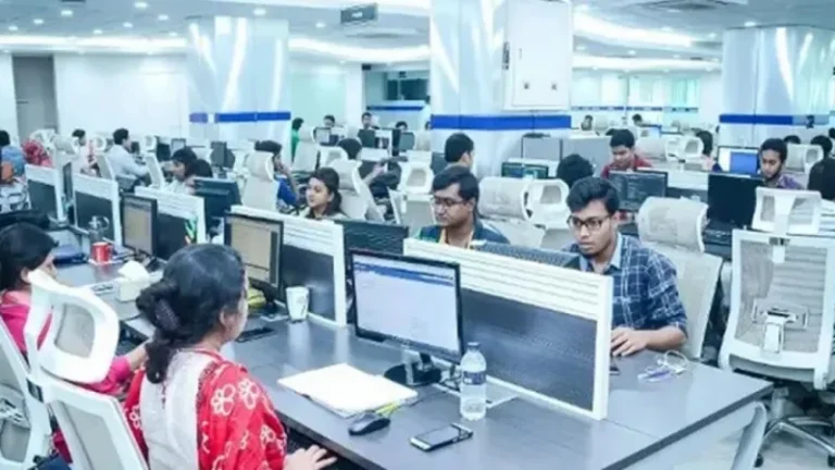 ঈদের লম্বা ছুটি শেষে অফিস-আদালত খুলছে আজ