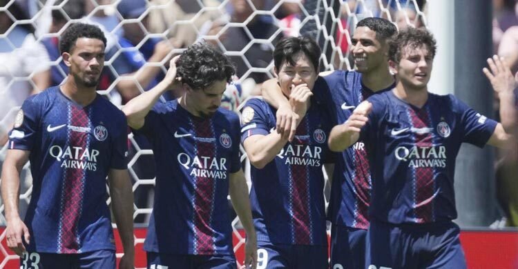 অ্যাতলেতিকোর জালে একহালি গোল পিএসজির