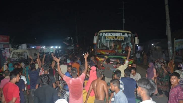 বন্দরে ছেলের ওপর প্রতিশোধ নিতে বাবাকে কুপিয়ে হত্যা