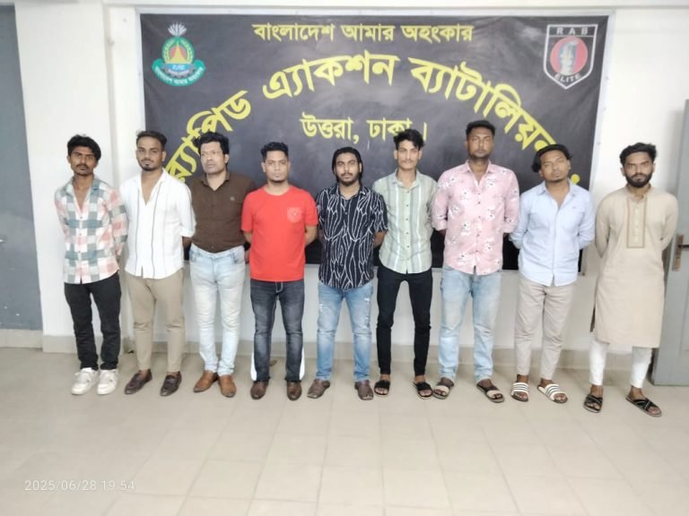 উত্তরায় ‘মব’ সৃষ্টি করে হোটেল দখলের চেষ্টা, গ্রেপ্তার ৯