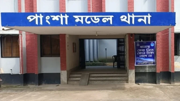 রাজবাড়ীতে গলায় ফাঁস দিয়ে গৃহবধূর আত্মহত্যা